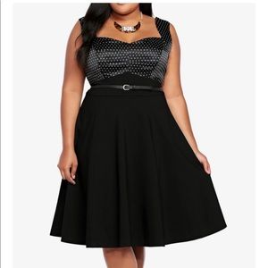 Torrid Size 24 Retro Swing Pinup Black with white Polka Dot Dress